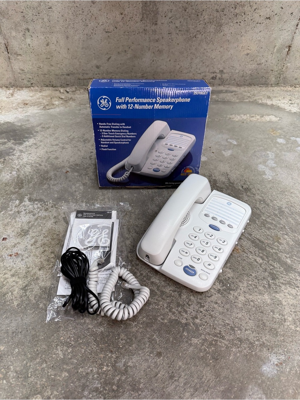 GE 29318GE1 Corded Speakerphone 12 Number Memory
